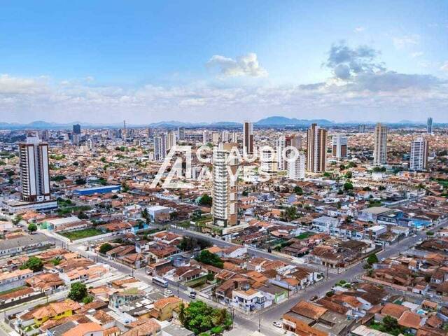 APARTAMENTO para Compra em Feira de Santana - 4
