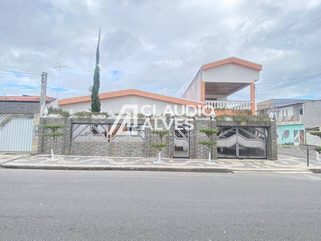 CASA para Compra em Feira de Santana - 2