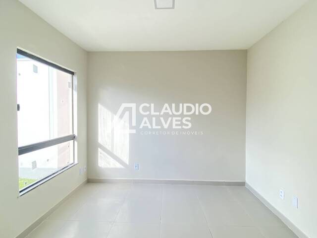 CASA para Compra em Feira de Santana - 2