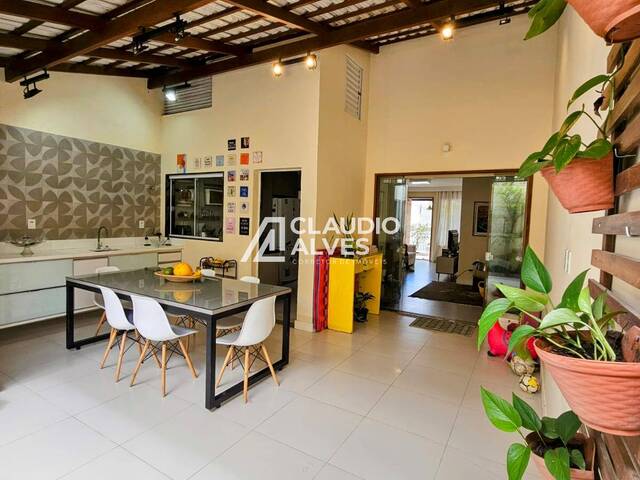 CASA EM CONDOMÍNIO para Compra em Feira de Santana - 3