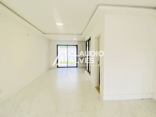 #6332 - CASA para Compra em Feira de Santana - BA