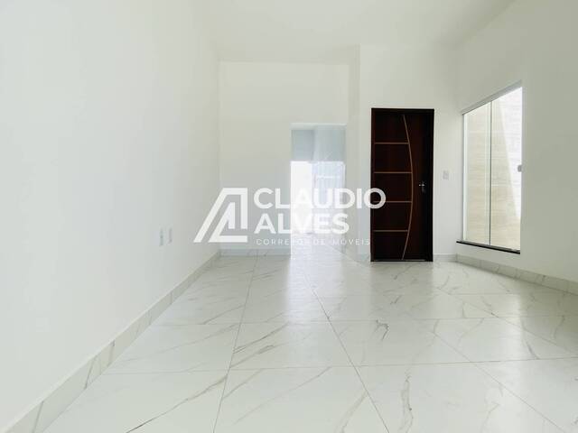 CASA para Compra em Feira de Santana - 3
