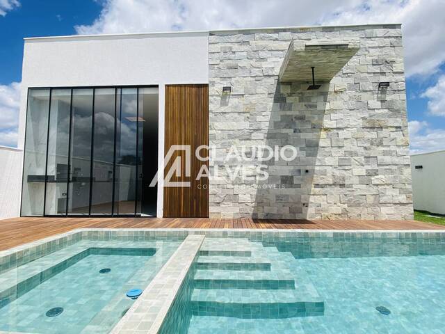 #6376 - CASA EM CONDOMÍNIO para Compra em Feira de Santana - BA
