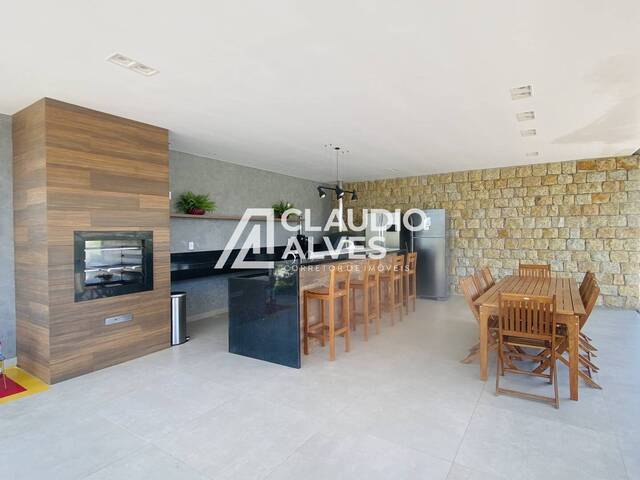 #6400 - CASA EM CONDOMÍNIO para Compra em Feira de Santana - BA