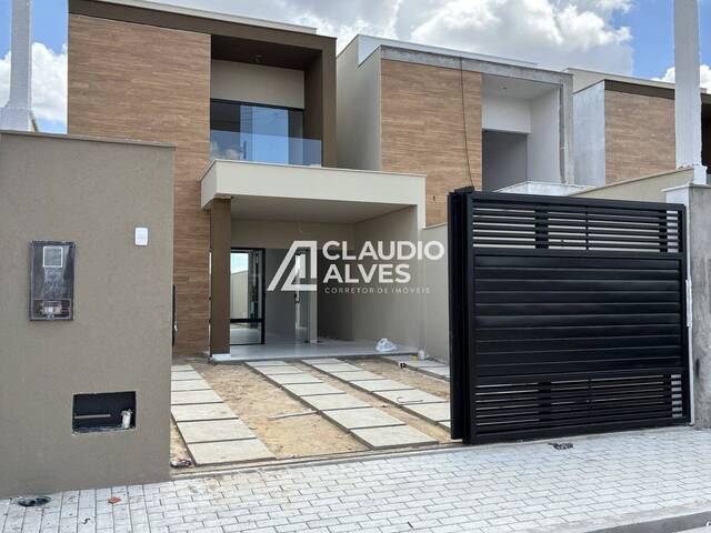 #6488 - CASA para Compra em Feira de Santana - BA