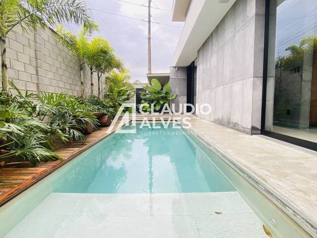 #6493 - CASA para Compra em Feira de Santana - BA - 1