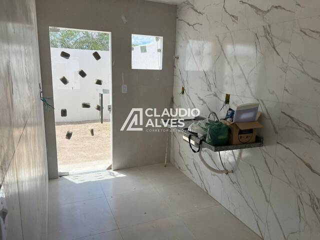 #6569 - CASA para Compra em Feira de Santana - BA