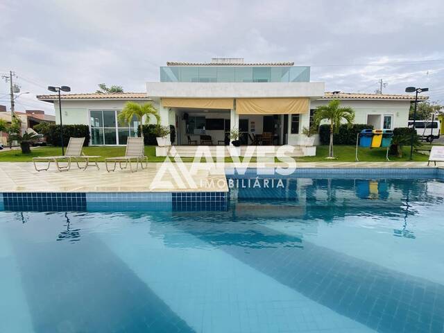 CASA EM CONDOMÍNIO para Compra em Feira de Santana - 3