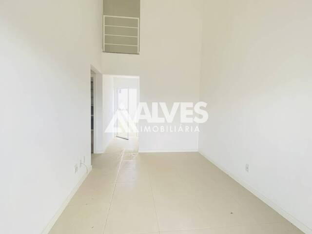CASA EM CONDOMÍNIO para Compra em Feira de Santana - 4