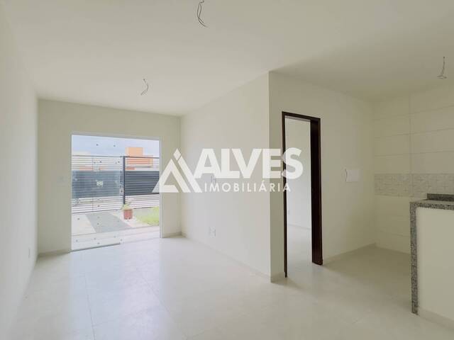 #6699 - CASA para Compra em Feira de Santana - BA