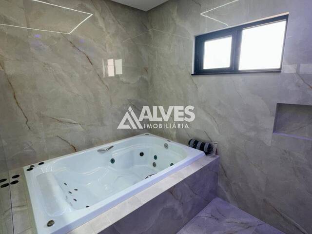 #6710 - CASA EM CONDOMÍNIO para Compra em Feira de Santana - BA