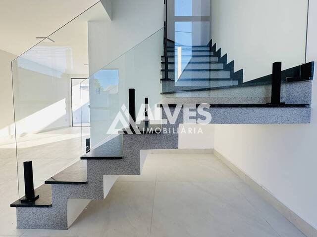 CASA para Compra em Feira de Santana - 3