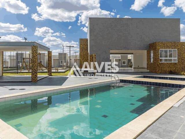 #6753 - CASA EM CONDOMÍNIO para Compra em Feira de Santana - BA