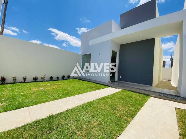 #6757 - CASA para Compra em Feira de Santana - BA
