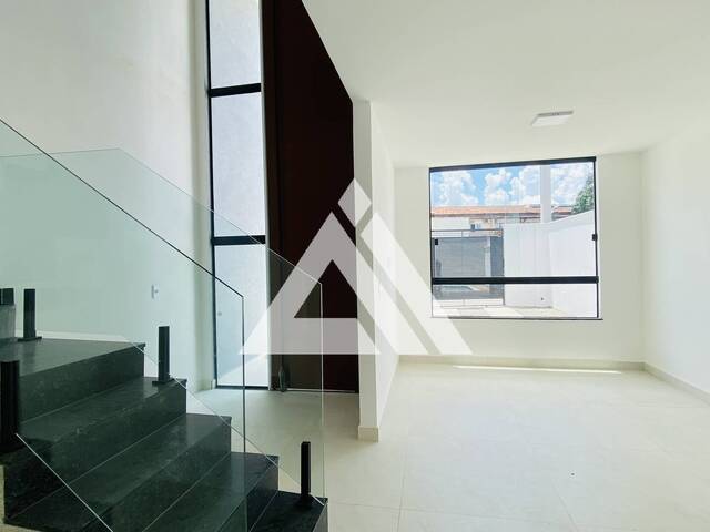 CASA para Compra em Feira de Santana - 5