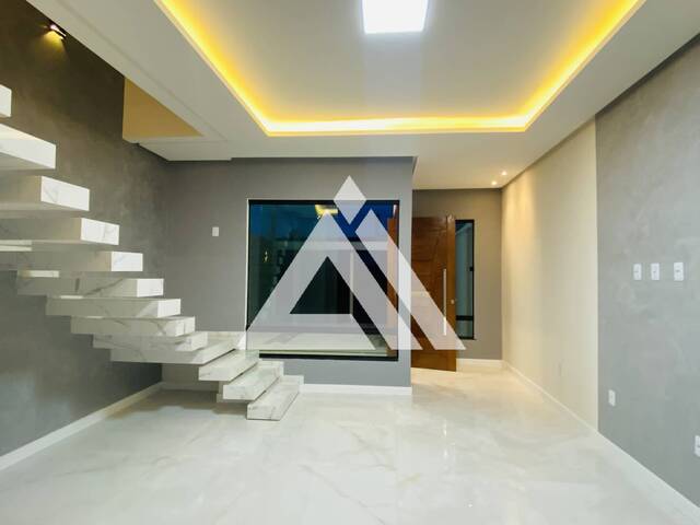 CASA para Compra em Feira de Santana - 3