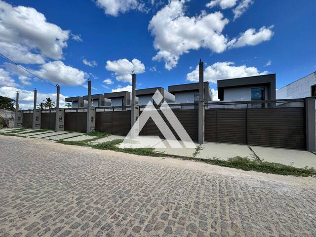 CASA para Compra em Feira de Santana - 2