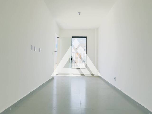 CASA para Compra em Feira de Santana - 3