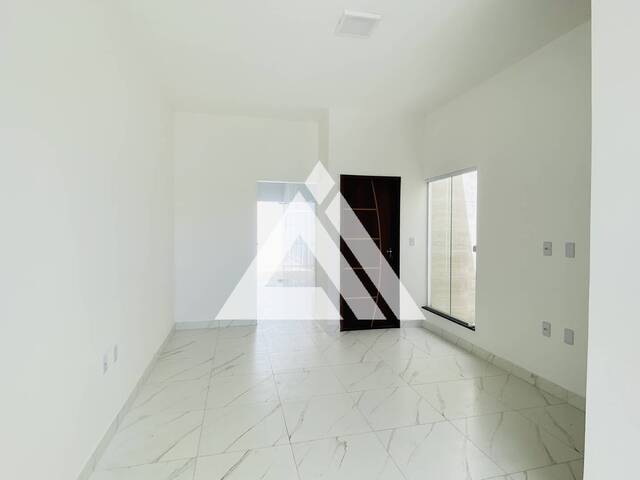 CASA para Compra em Feira de Santana - 4
