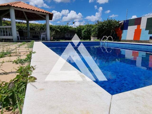 CASA para Compra em Feira de Santana - 2