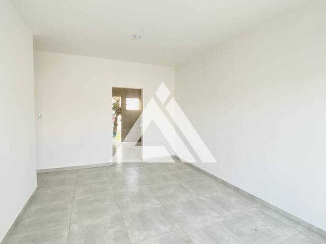 CASA para Compra em Feira de Santana - 3