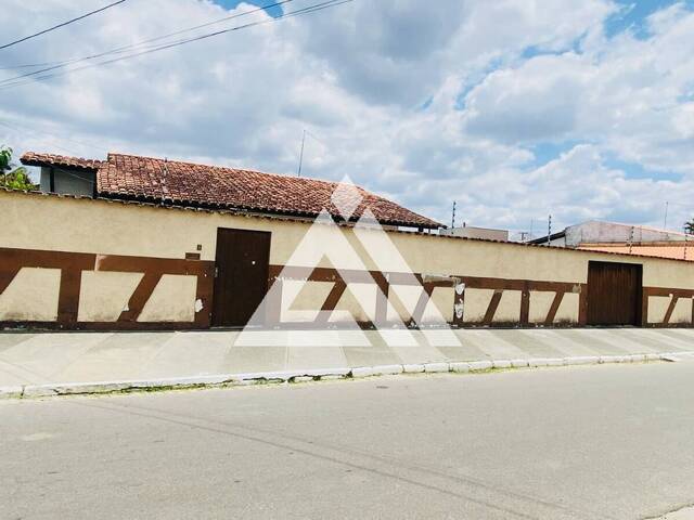 CASA para Compra em Feira de Santana - 3