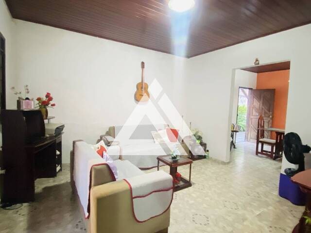 CASA para Compra em Feira de Santana - 4