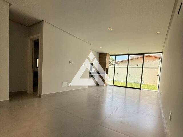 CASA para Compra em Feira de Santana - 5