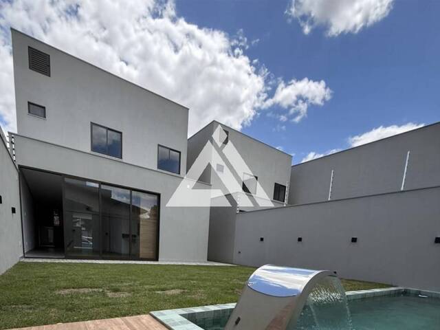 #7187 - CASA para Compra em Feira de Santana - BA