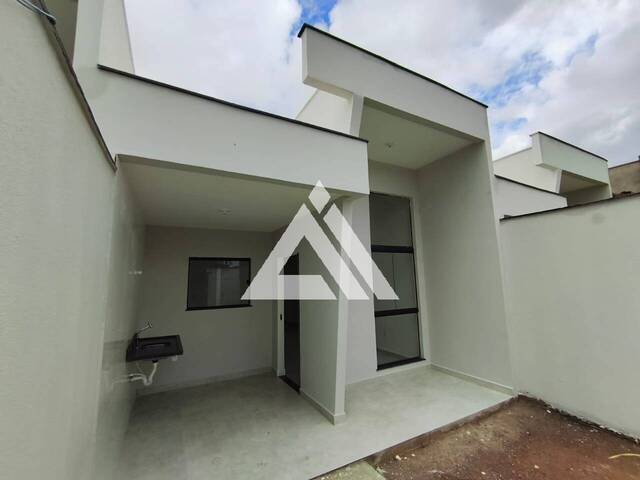 #7196 - CASA para Compra em Feira de Santana - BA