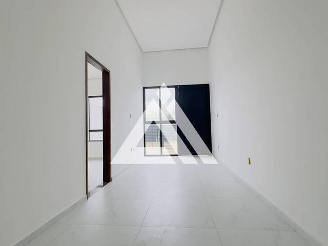 CASA para Compra em Feira de Santana - 3