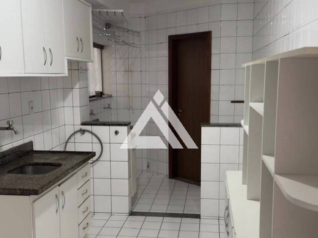 #7222 - APARTAMENTO para Aluguel em Feira de Santana - BA