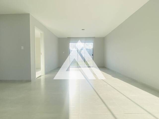#7227 - CASA EM CONDOMÍNIO para Compra em Feira de Santana - BA