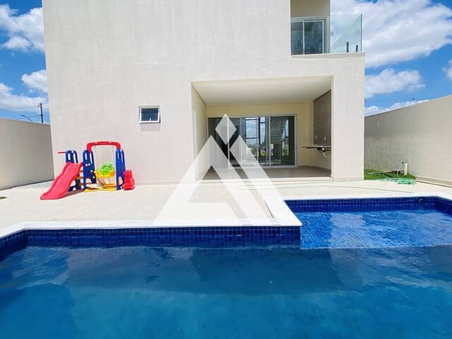 #7235 - CASA EM CONDOMÍNIO para Compra em Feira de Santana - BA