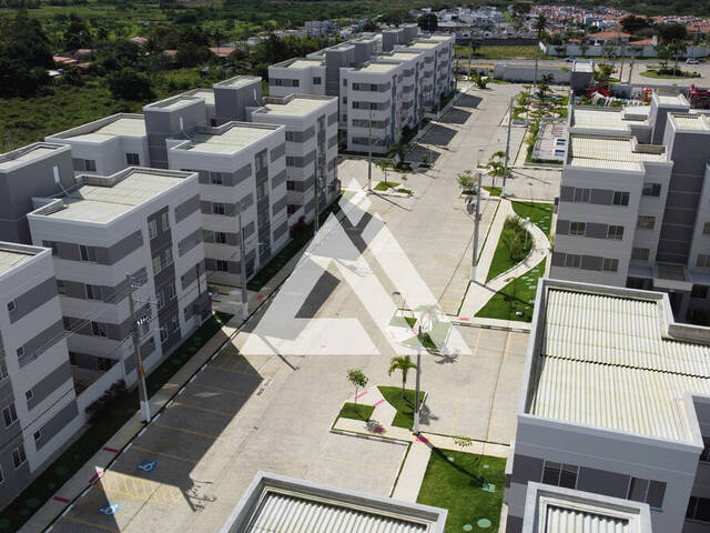 APARTAMENTO para Compra em Feira de Santana - 2