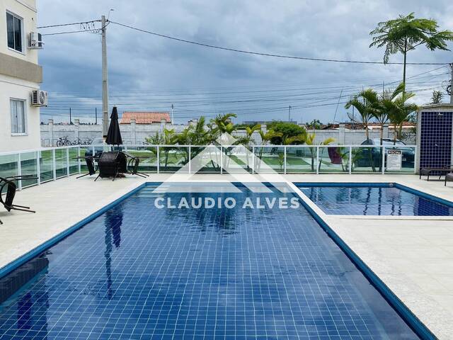 APARTAMENTO para Compra em Feira de Santana - 2