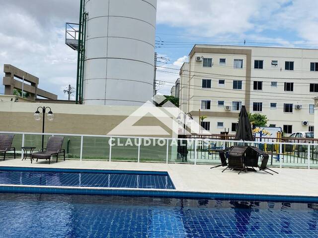 APARTAMENTO para Compra em Feira de Santana - 4