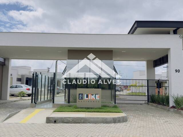 CASA EM CONDOMÍNIO para Aluguel em Feira de Santana - 2