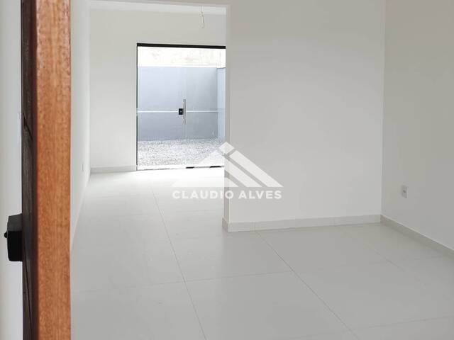 CASA EM CONDOMÍNIO para Compra em Feira de Santana - 4