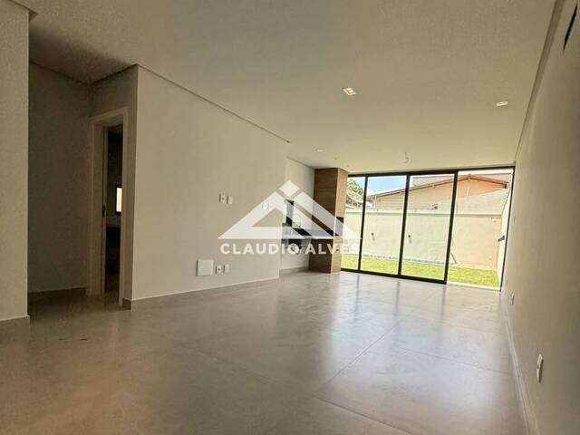 CASA para Compra em Feira de Santana - 5