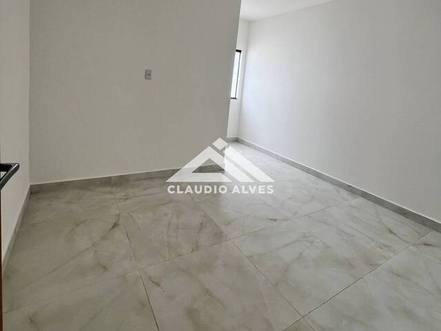 CASA para Compra em Feira de Santana - 4