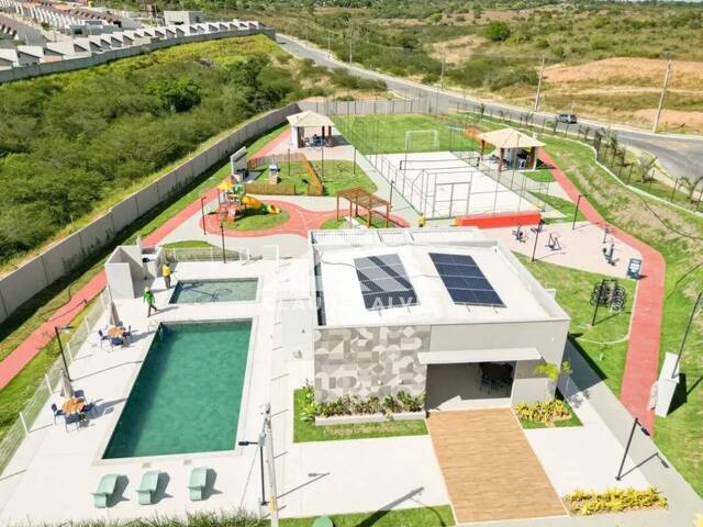 #7396 - CASA EM CONDOMÍNIO para Compra em Feira de Santana - BA