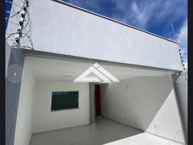 #7423 - CASA para Compra em Feira de Santana - BA