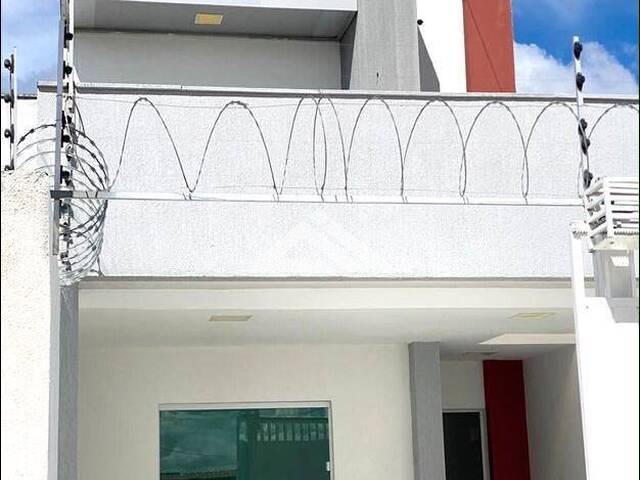#7423 - CASA para Compra em Feira de Santana - BA