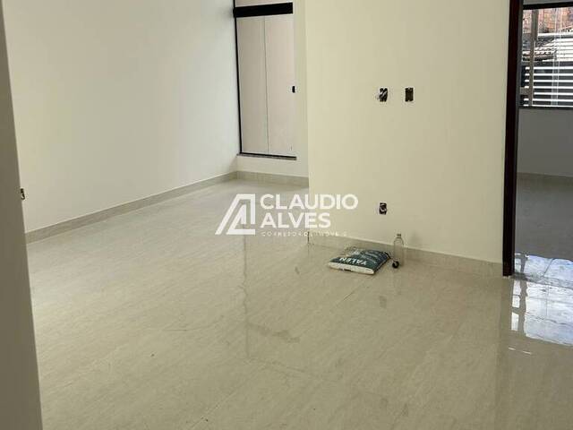 CASA para Compra em Feira de Santana - 3