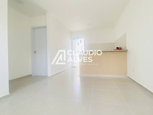 CASA para Compra em Feira de Santana - 3