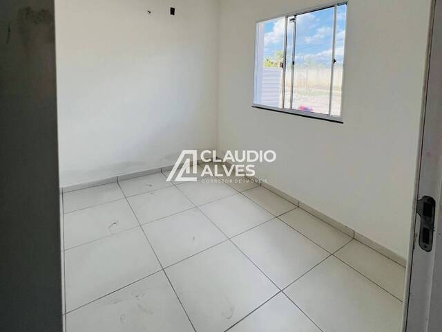 CASA para Compra em Feira de Santana - 3