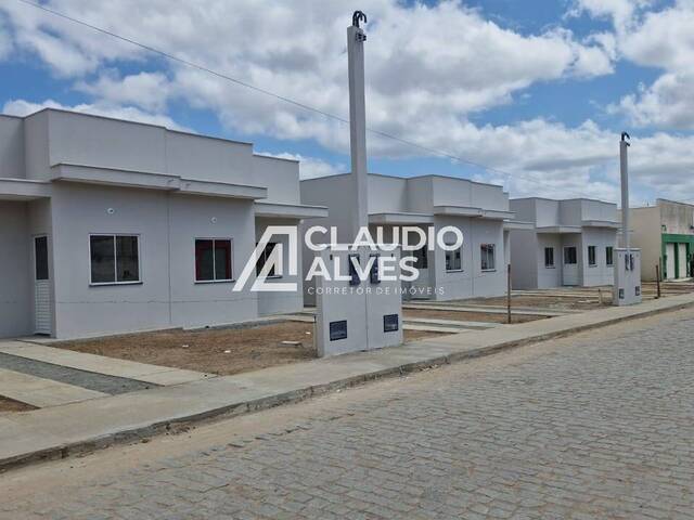 #6263 - CASA para Compra em Feira de Santana - BA