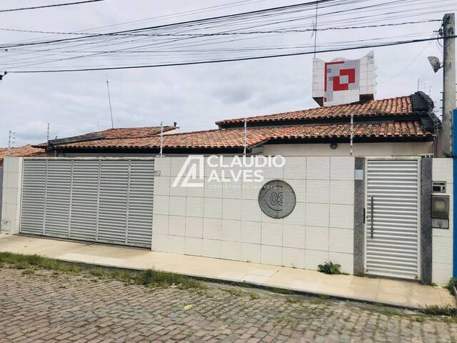 #6299 - CASA para Compra em Feira de Santana - BA