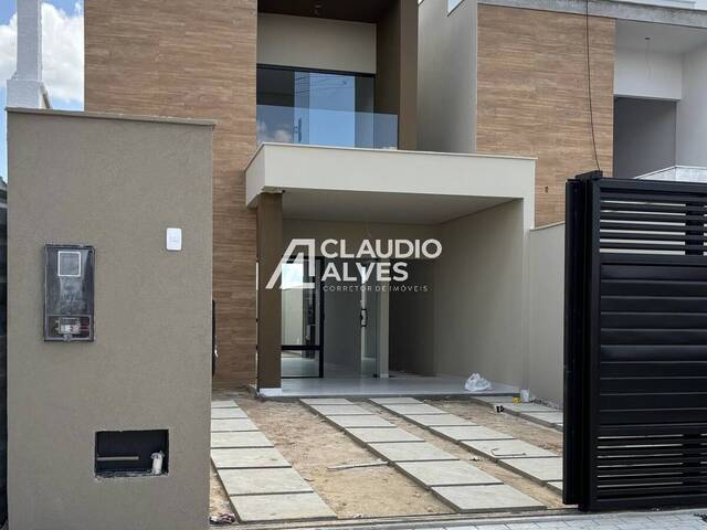 #6413 - CASA para Compra em Feira de Santana - BA